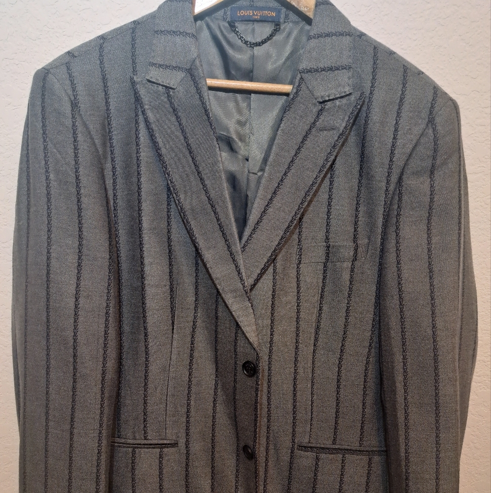 Vintage Louis Vuitton Grey/ Charcoal Pinstripe Men's Blazer 42R